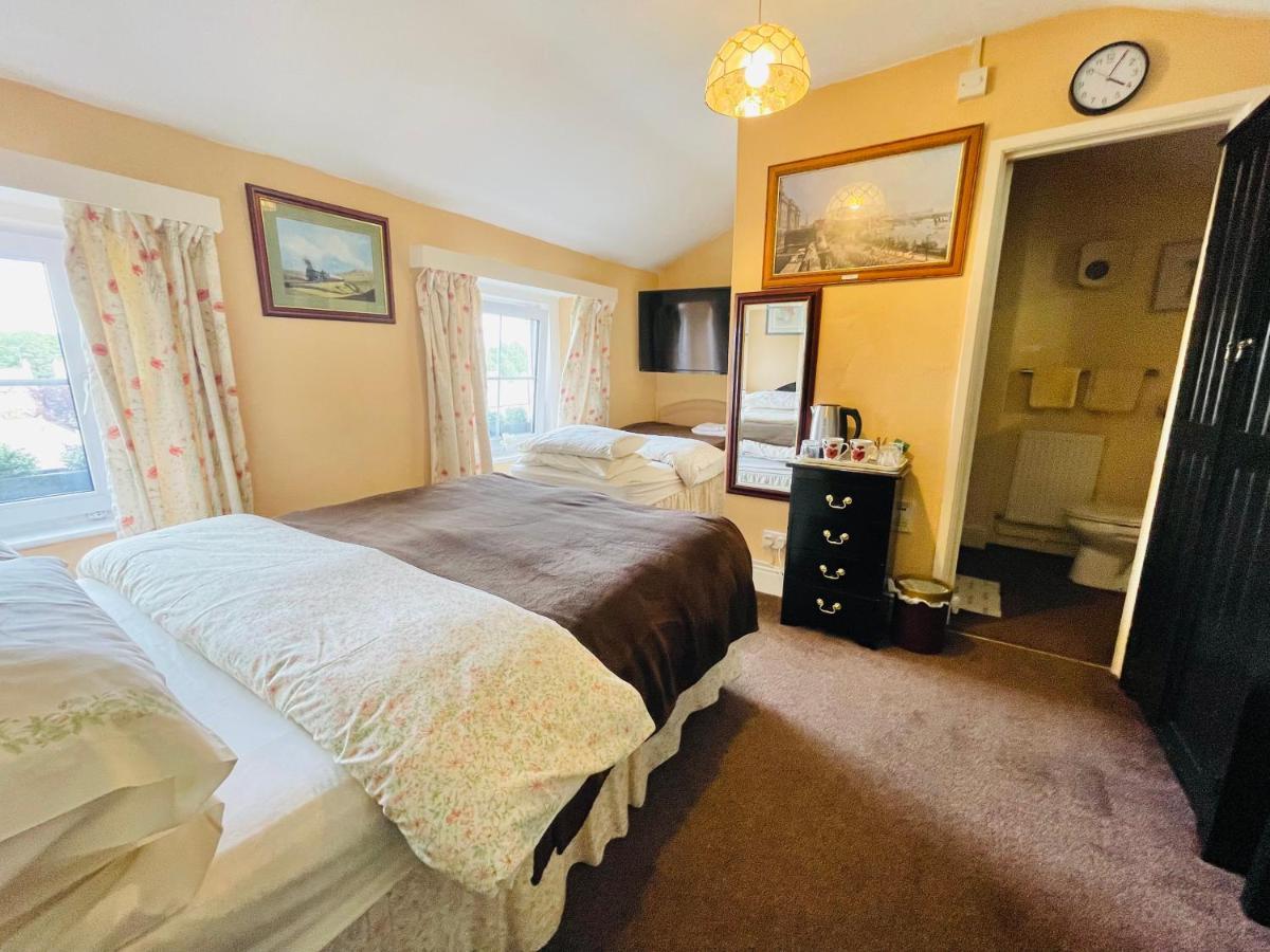 Apsley Villa Guest House. Cirencester Luaran gambar